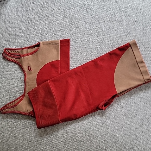 NWOT Workout - Picture 6 of 6